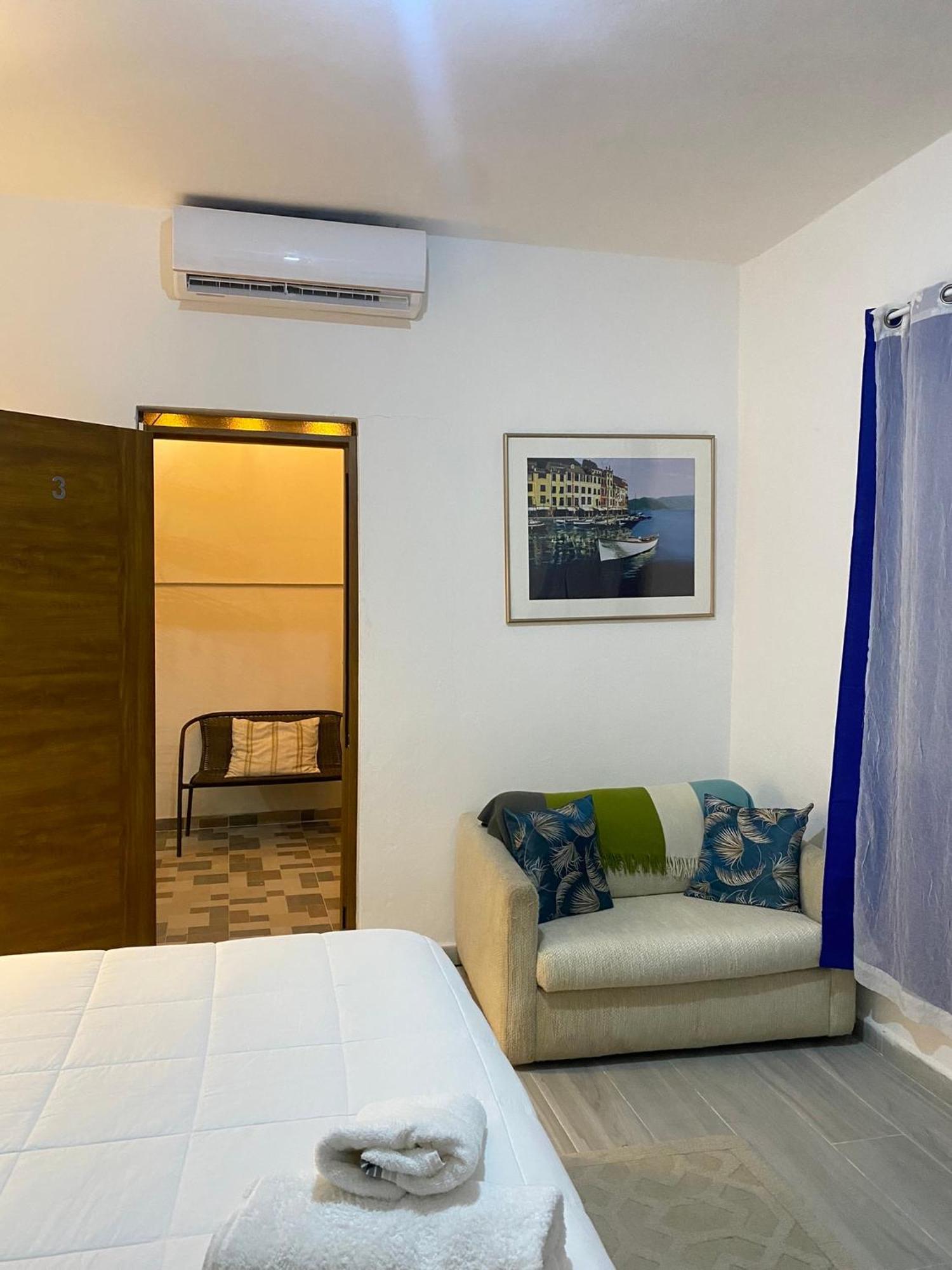 Only Room By Merengue House, 8 Minutos Airport Monte Adentro  Exteriör bild